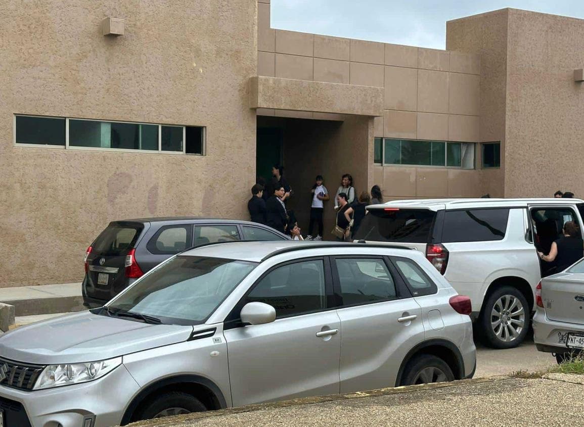 Coatzacoalcos despide a los siete estudiantes fallecidos en accidente 