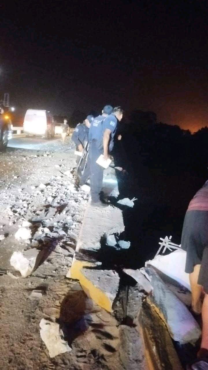 Cae tráiler al Samaria, se ahoga tripulante