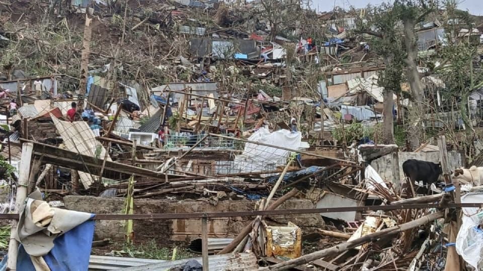 Ciclón tropical “Chido” dejaría mil muertos en Mayotte, Francia