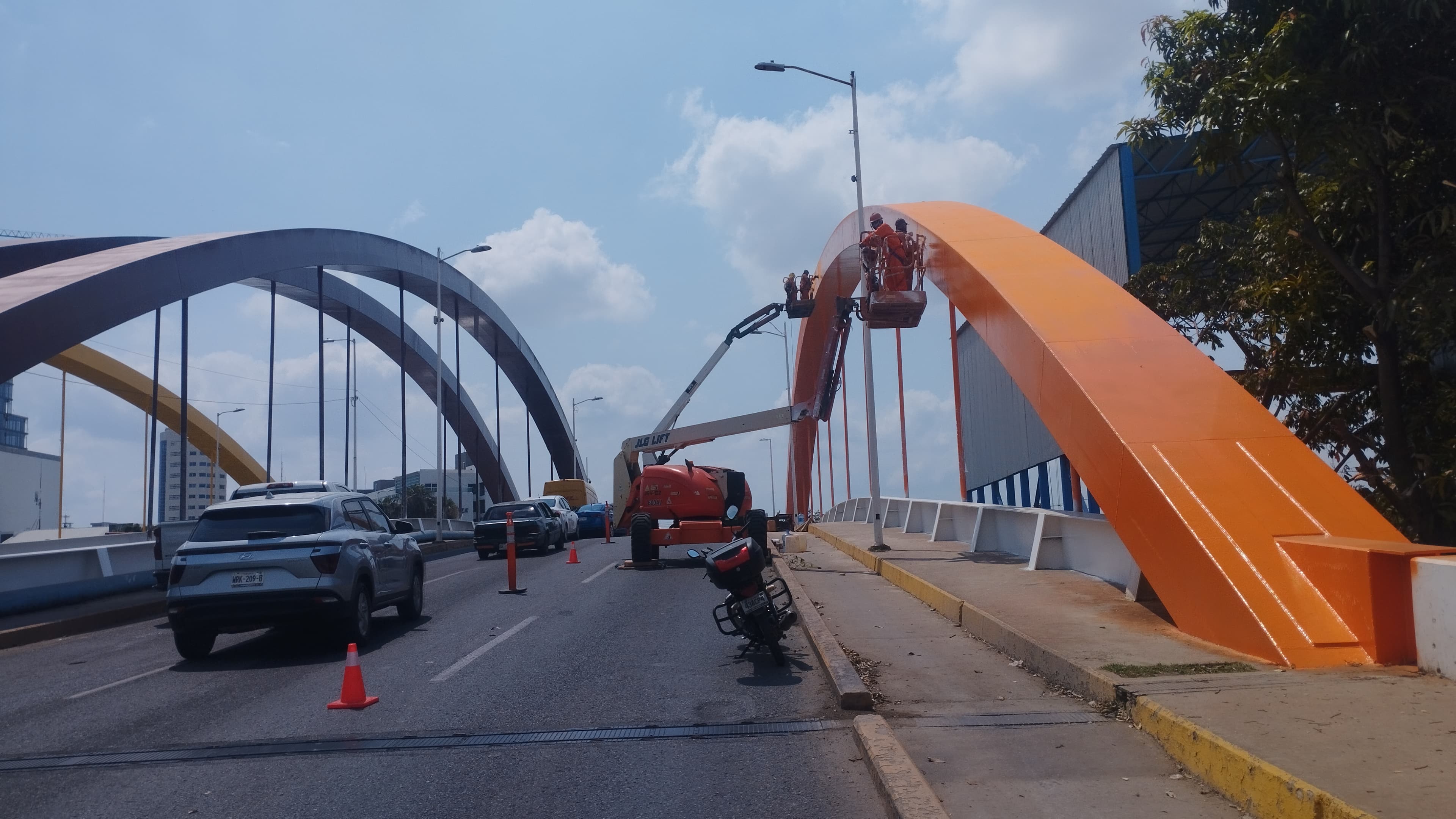 'Chaineada' al Carrizal IV genera caos vial