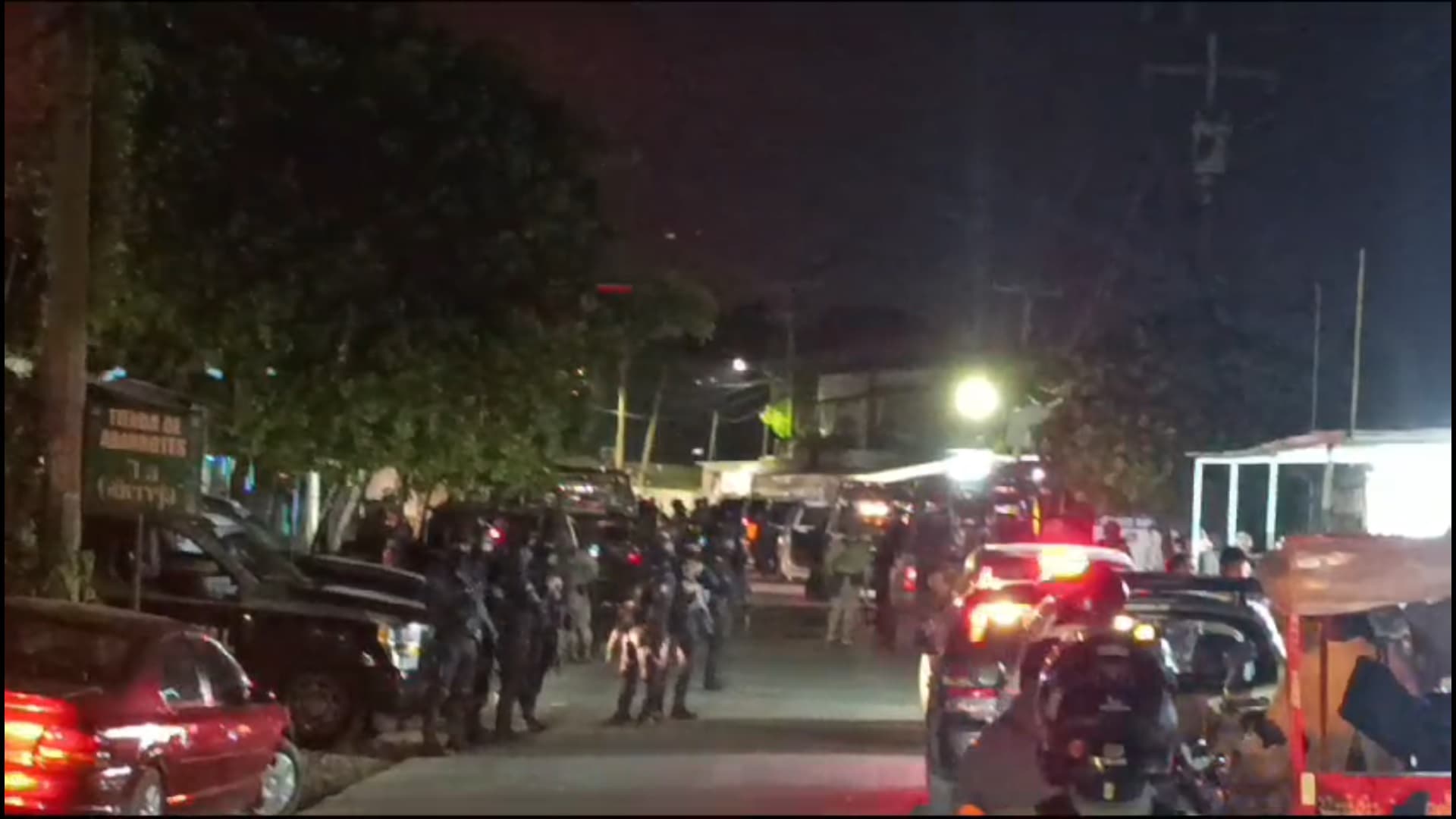 Balacera entre presuntos delincuentes y policías 