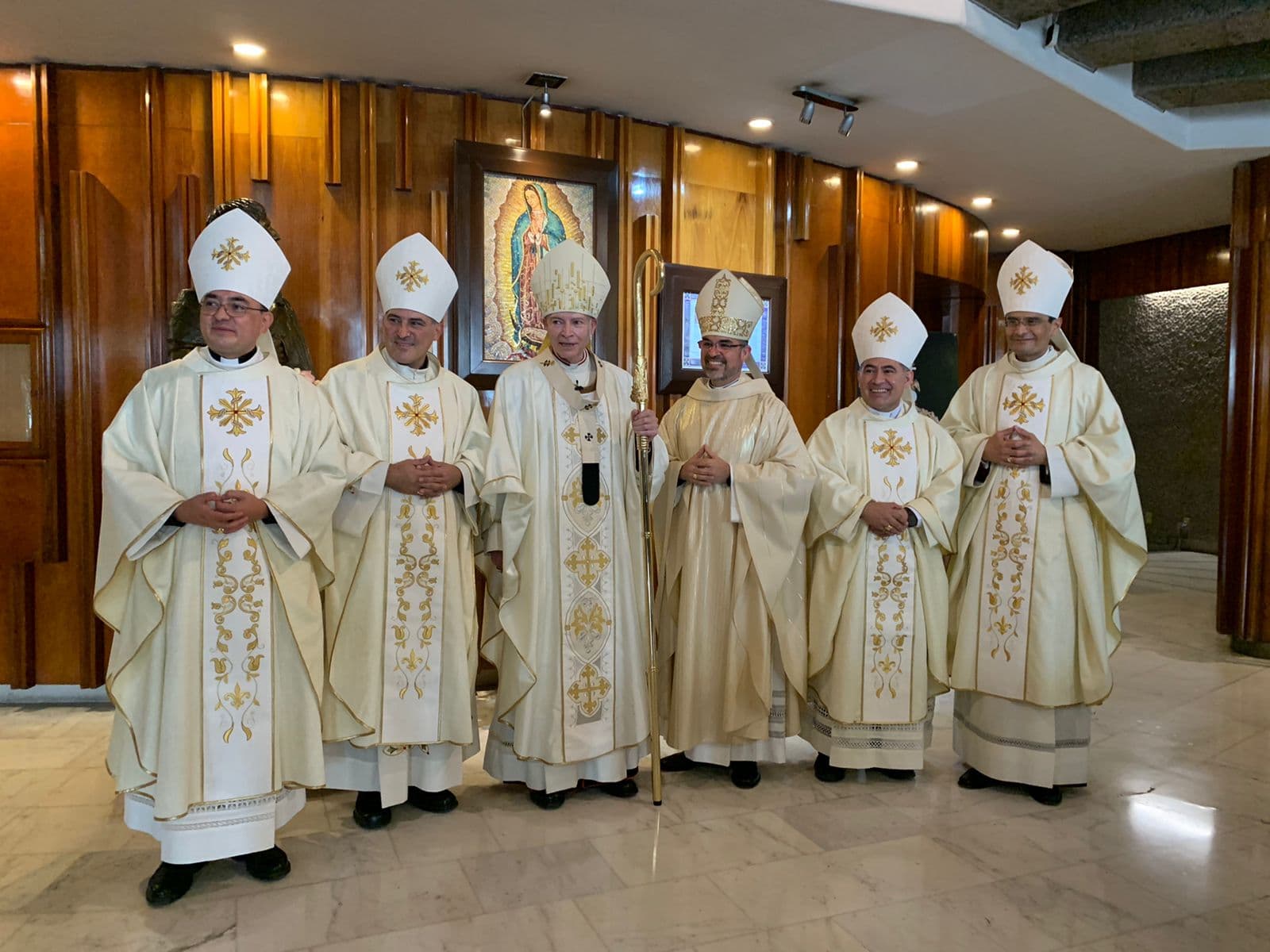 Pide Iglesia a diputados no fracturar al País 