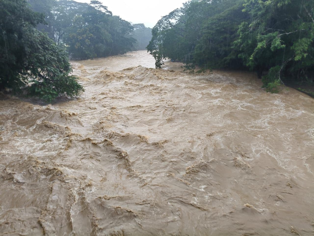 Inundaciones en Teapa dejan tres fallecidos 
