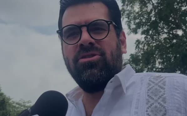 Desacredita Casasús quejas de automovilistas de Avenida Universidad 