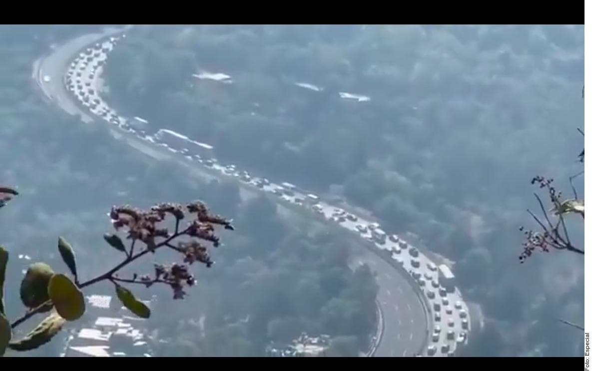 Saturan turistas la México-Cuernavaca 