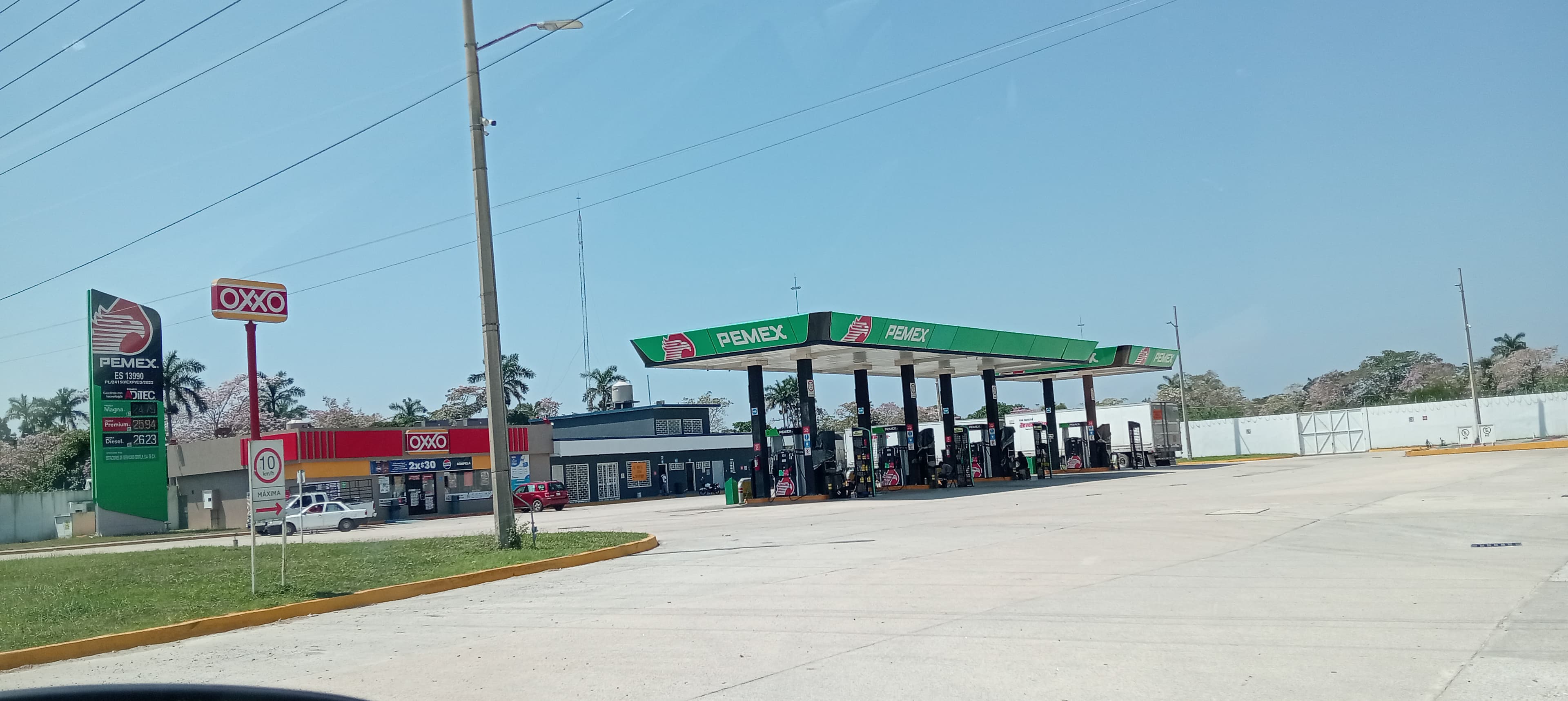 PT pide a Pemex bolsa de 1,200 mdp para Tabasco 