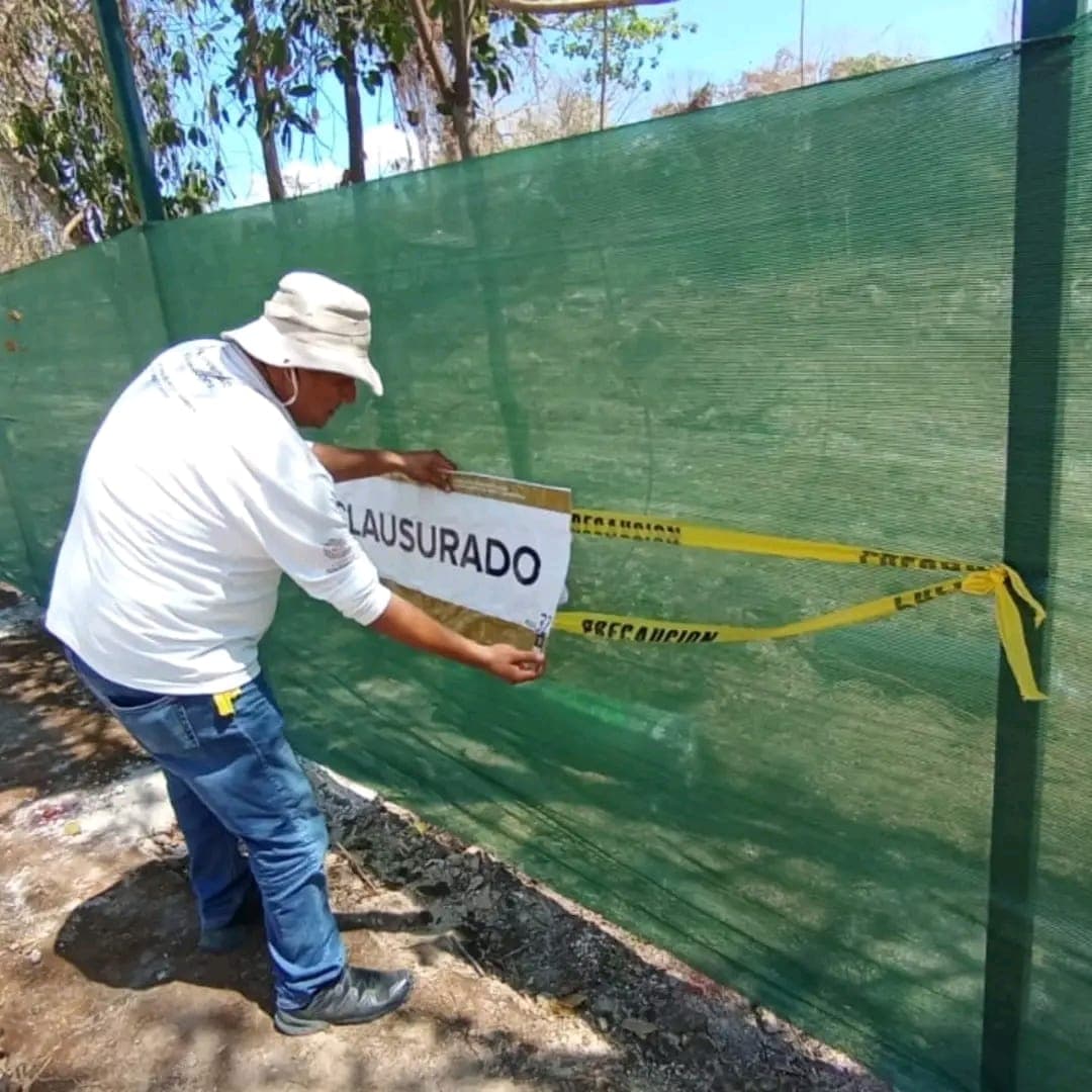 Clausuran complejo en Playacar por daños al medio ambiente