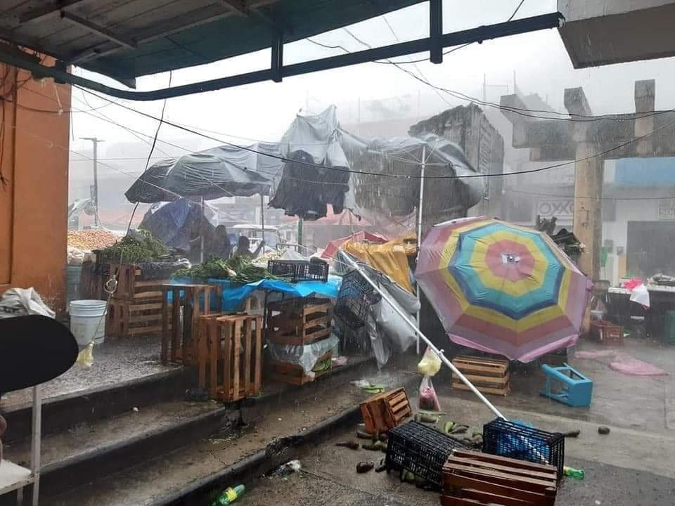 Lluvia causa afectaciones en Coatepec Veracruz 