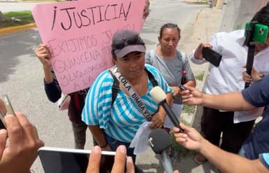 ImagenProtestan contra abusos laborales y despidos en Campeche