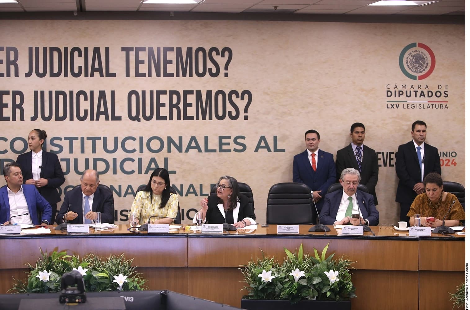 Divulga Corte labor; presume sentencias 