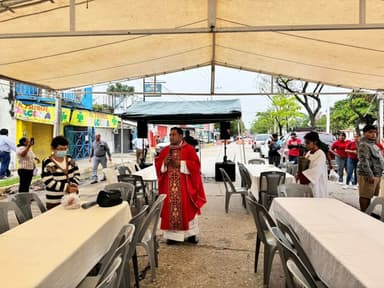 ImagenSacerdote atacado permanece grave 