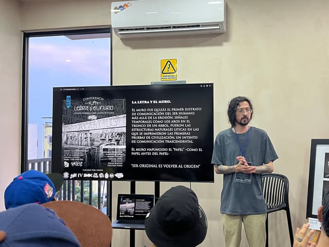 Antropología de letra y muro:  Catrín Valadez teoriza sobre el graffiti