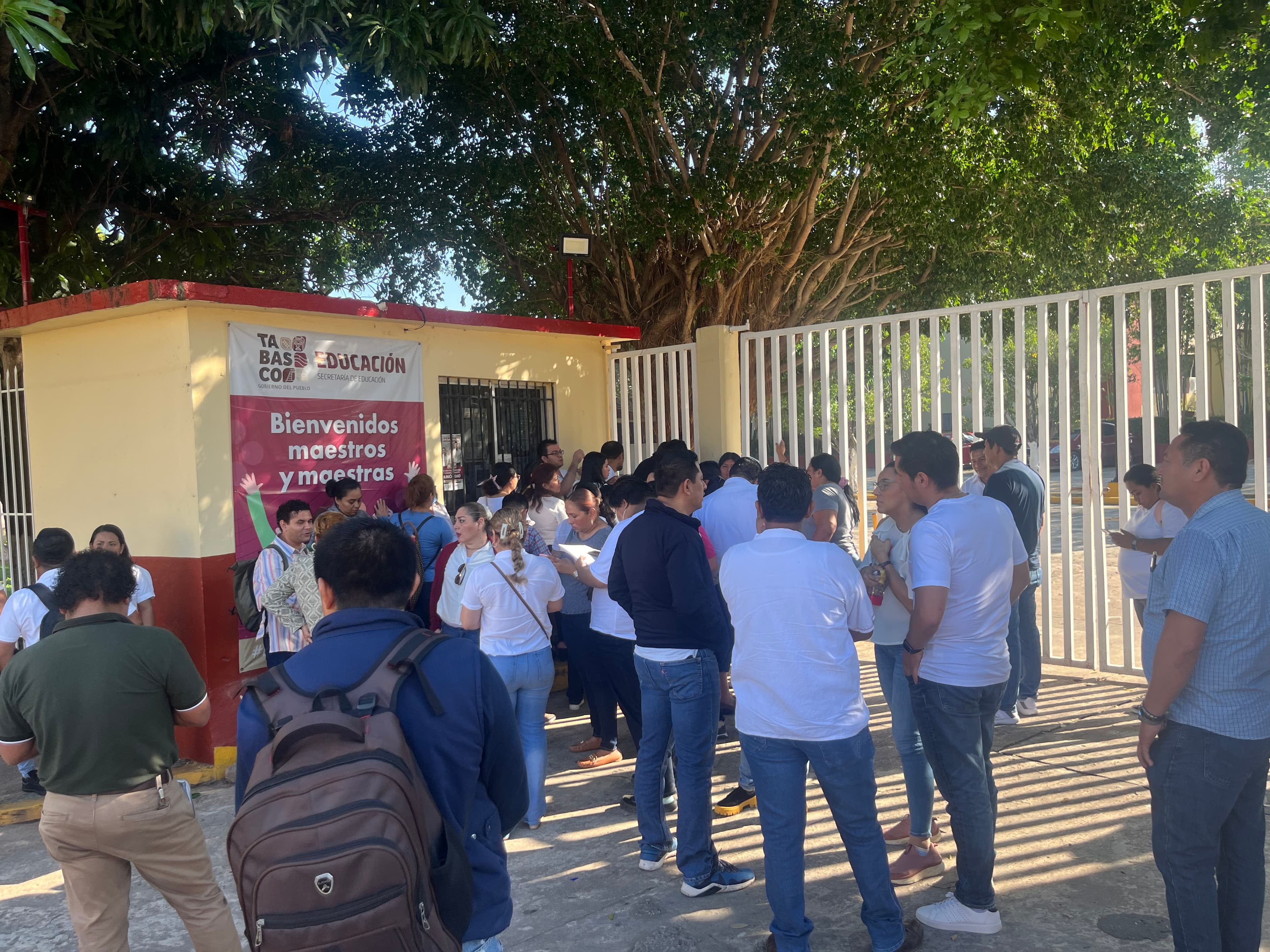 Se quejan en Setab por reparto "injusto" de horas de clase