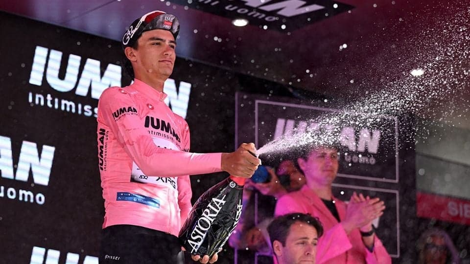 Lidera mexicano Isaac del Toro Giro de Italia