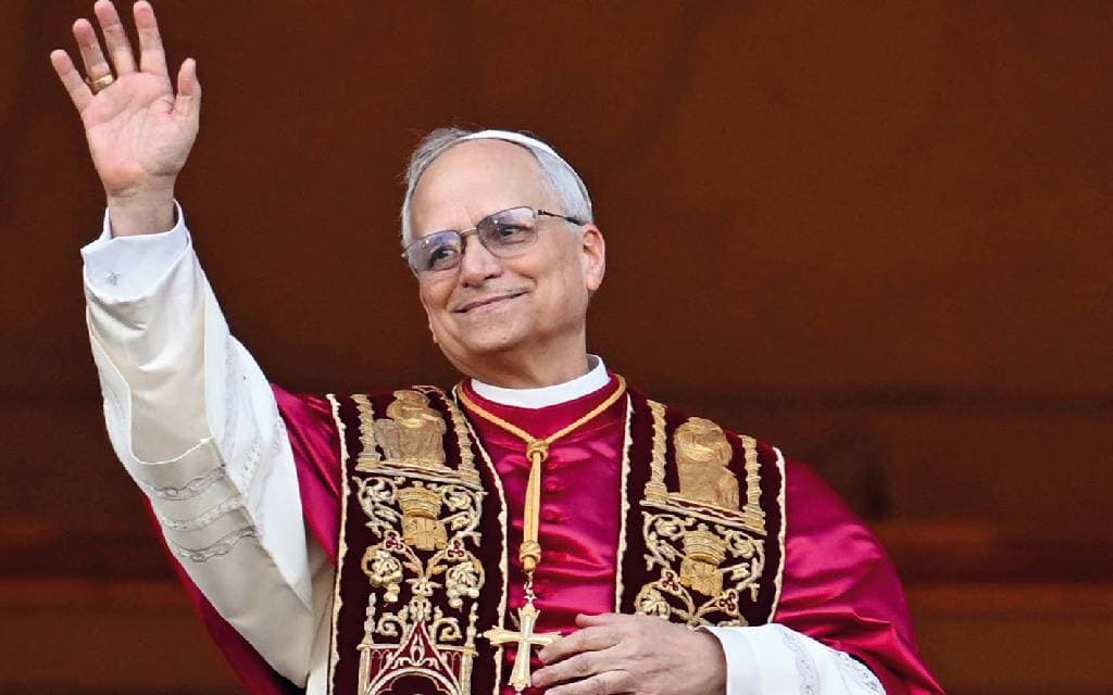 Libro analiza historia y retos del nuevo Papa