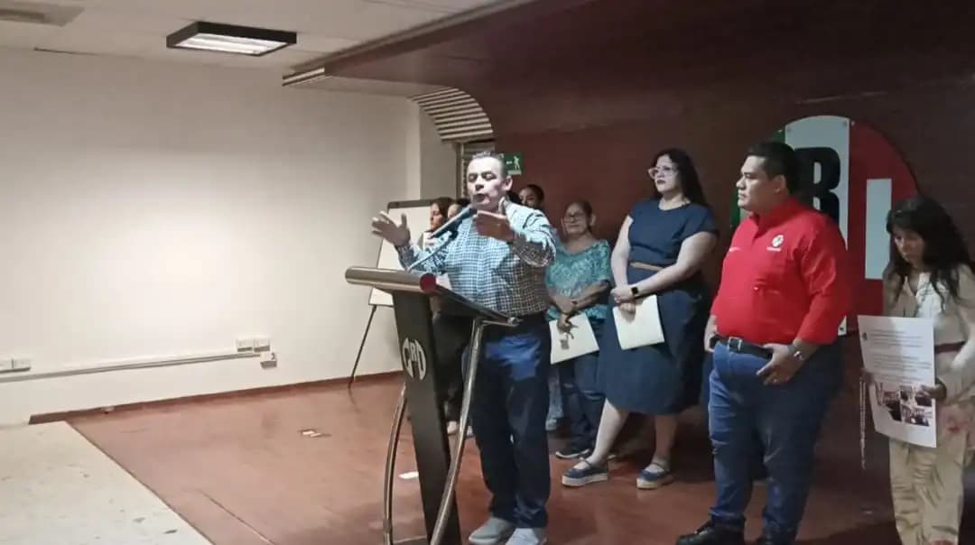 Le cancelarán visa a May: PRI