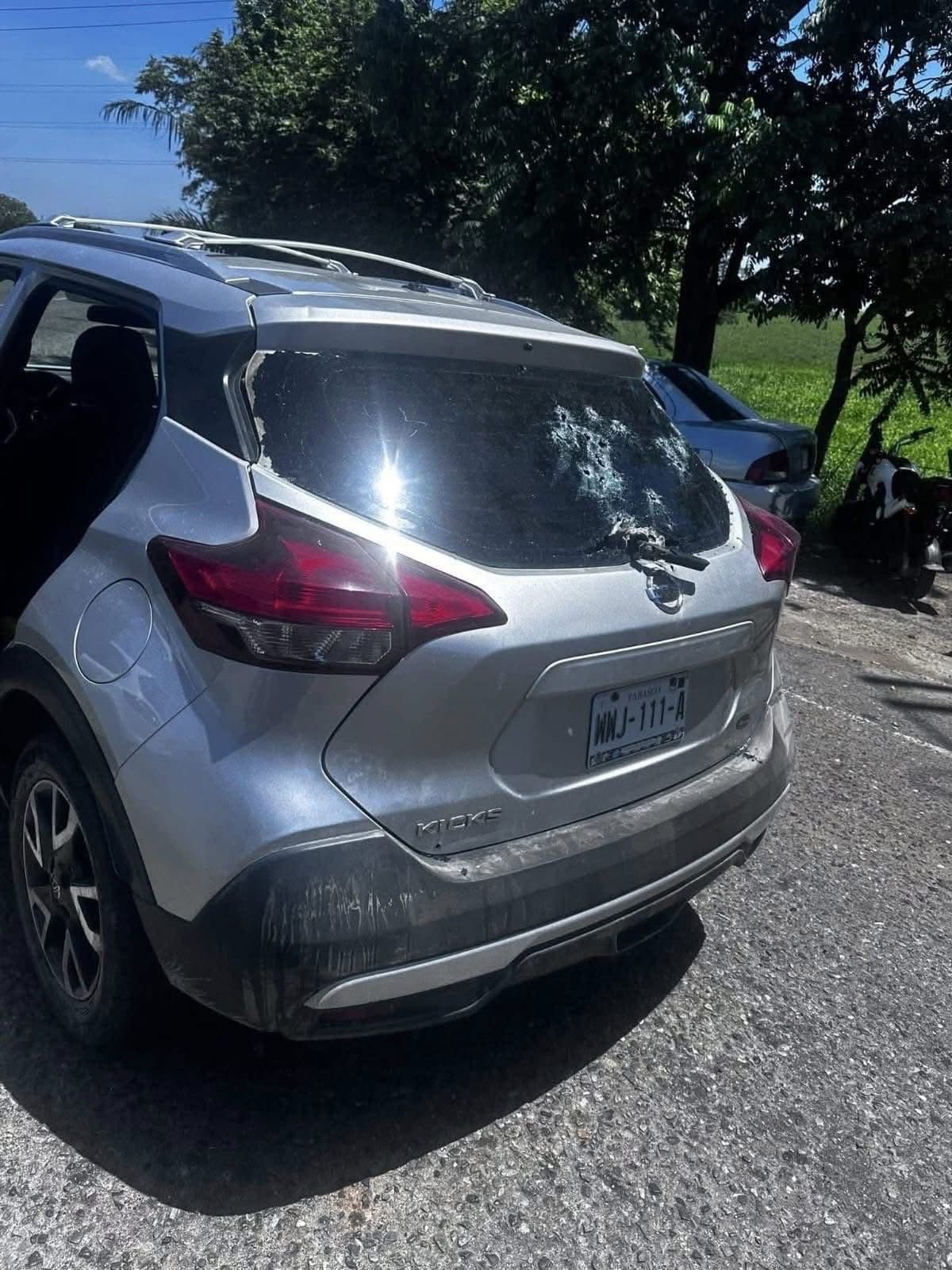 Hallan auto baleado; conductor habría sido secuestrado