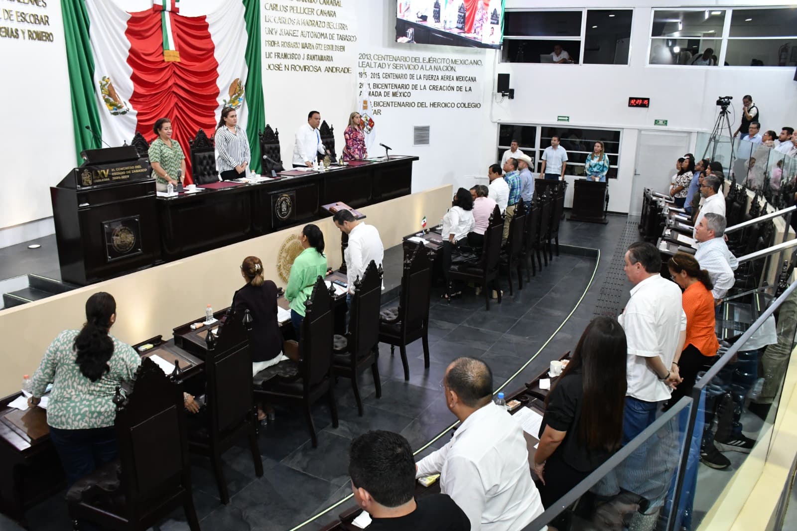 Van diputados por creación de 7 leyes 