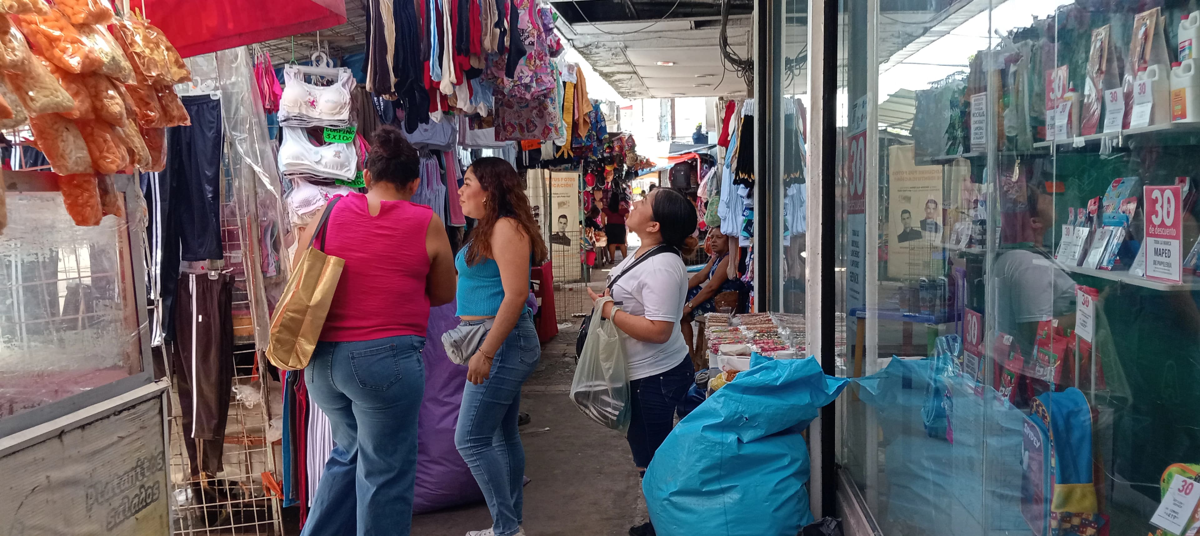 Ambulantes tumban en 60% ventas de comercio organizado