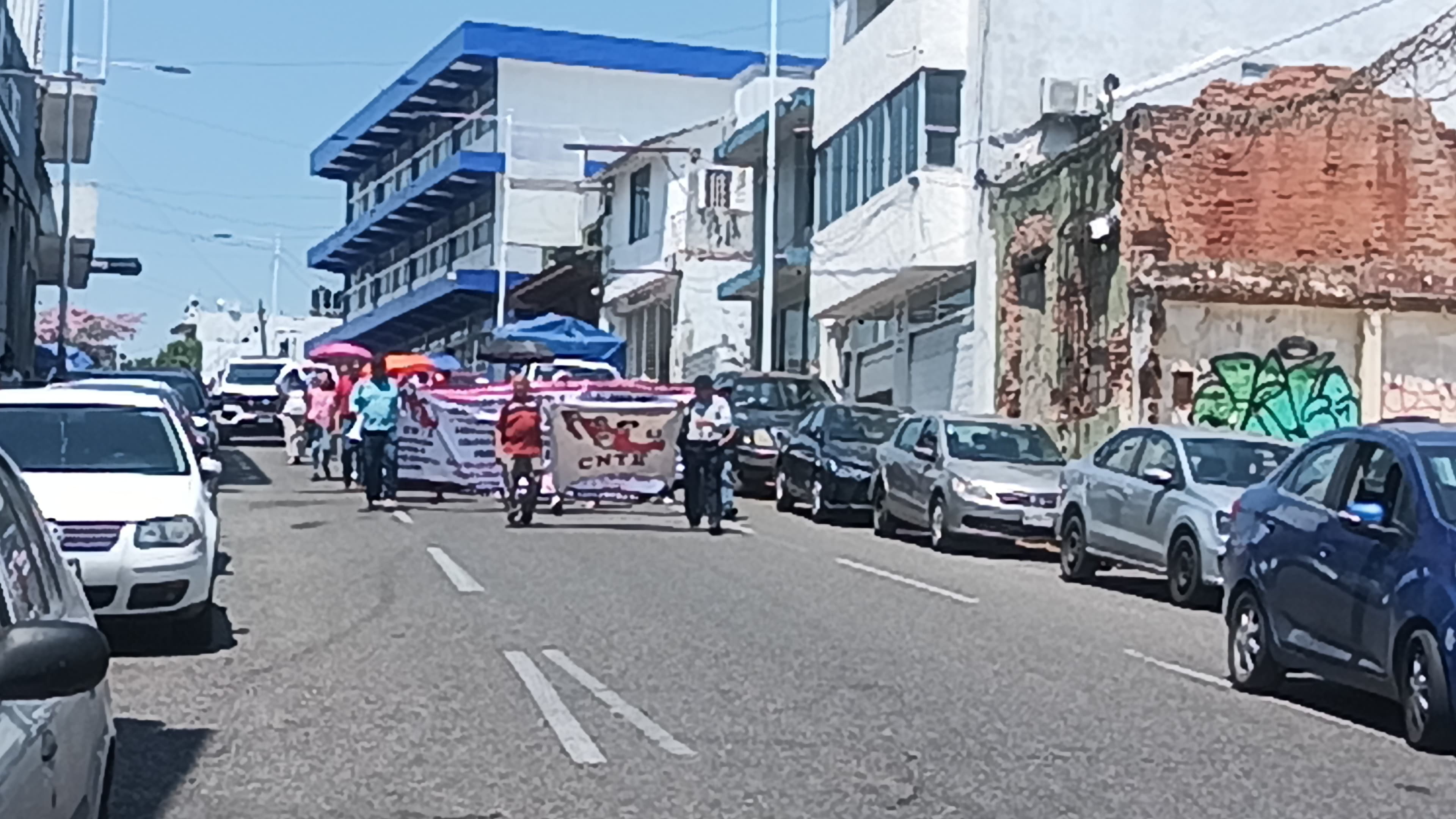 En Tabasco, marcha la CNTE contra Ley del ISSSTE 