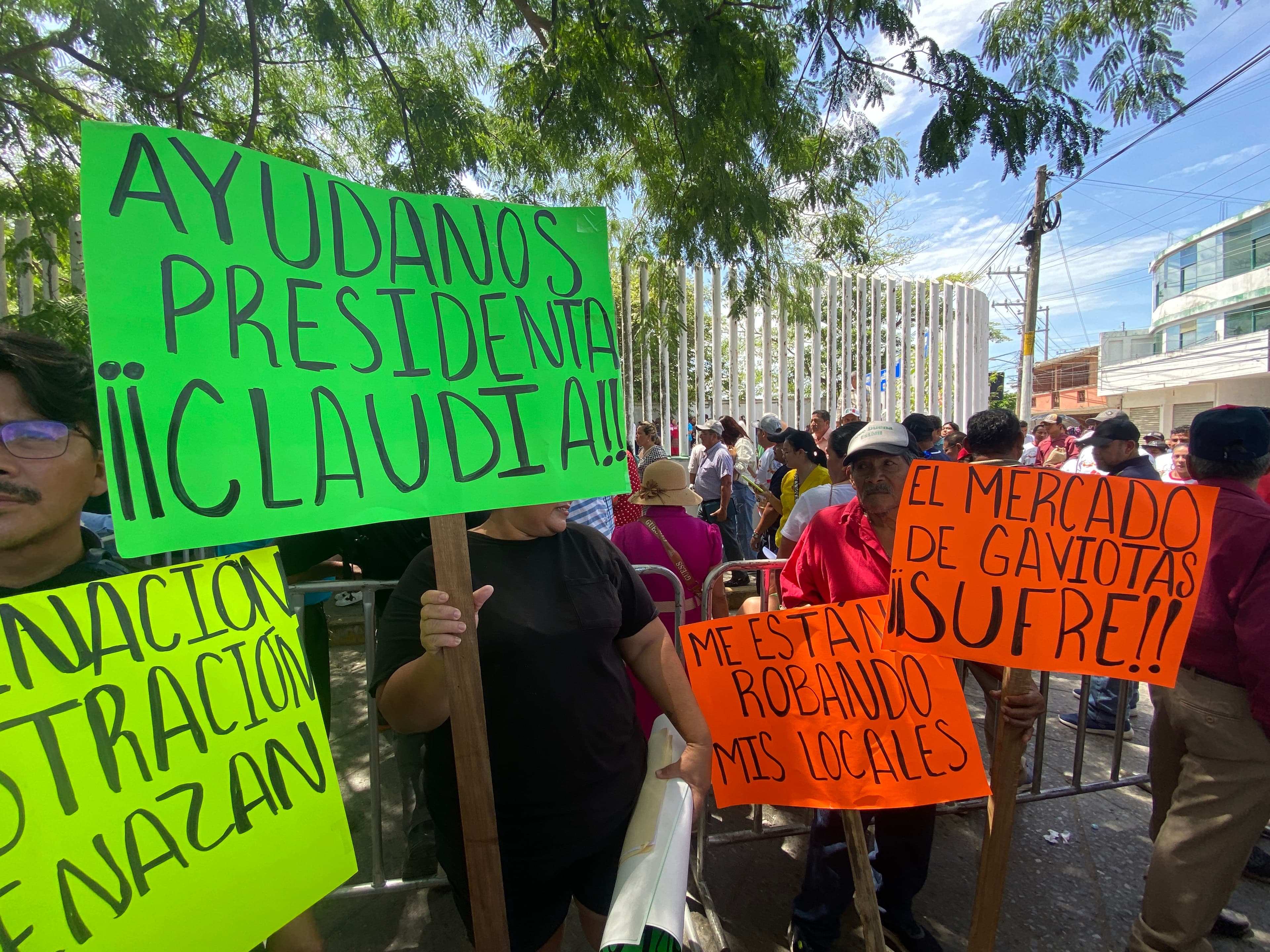 Protestan ante Sheinbaum por espacios en mercado de Gaviotas