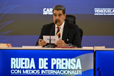 ImagenDenuncia Maduro estar rodeado por EU 