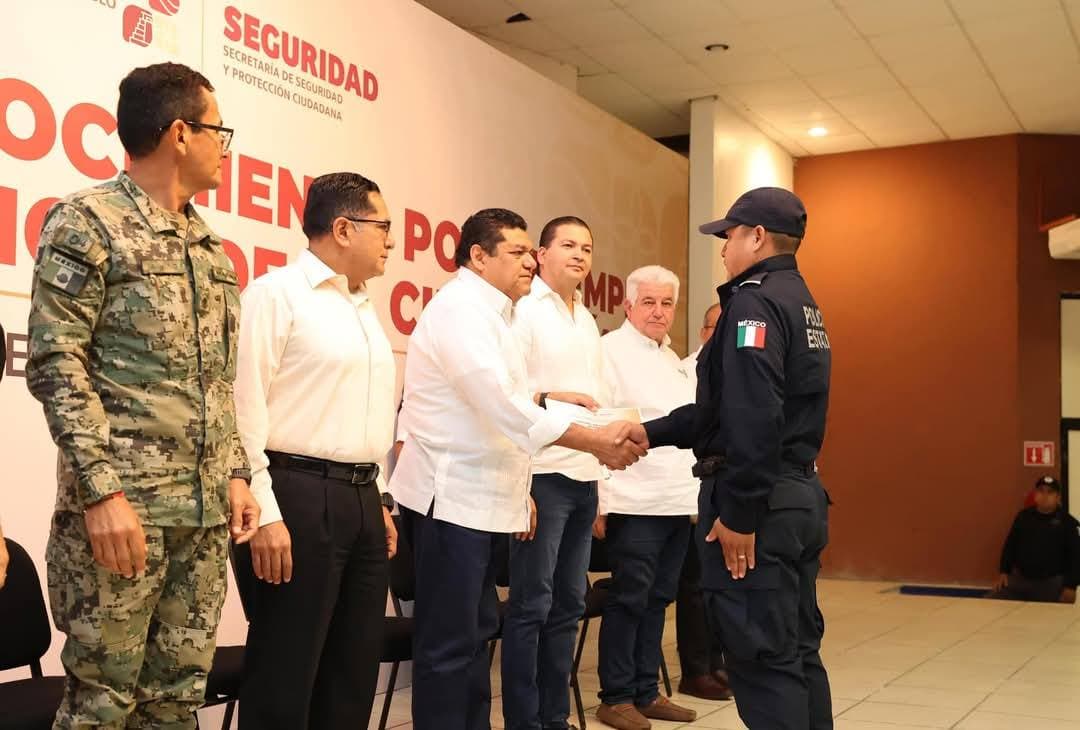 Policías que actúen fuera de la ley, deberán responder por su conducta; May 