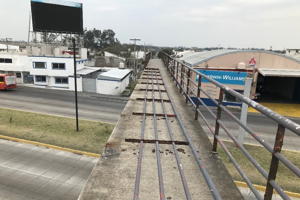 ¡Puente mortal en Lagunas!
