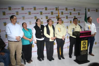 ImagenCritica PRD derroche en Feria y carencias en salud en Tabasco 