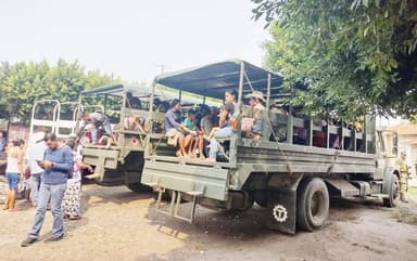 ImagenRegresan familias a la Trinitaria y Frontera Comalapa desplazadas por la violencia