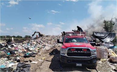 Imagen"Casi sofocado" incendio de basurero en Cunduacán