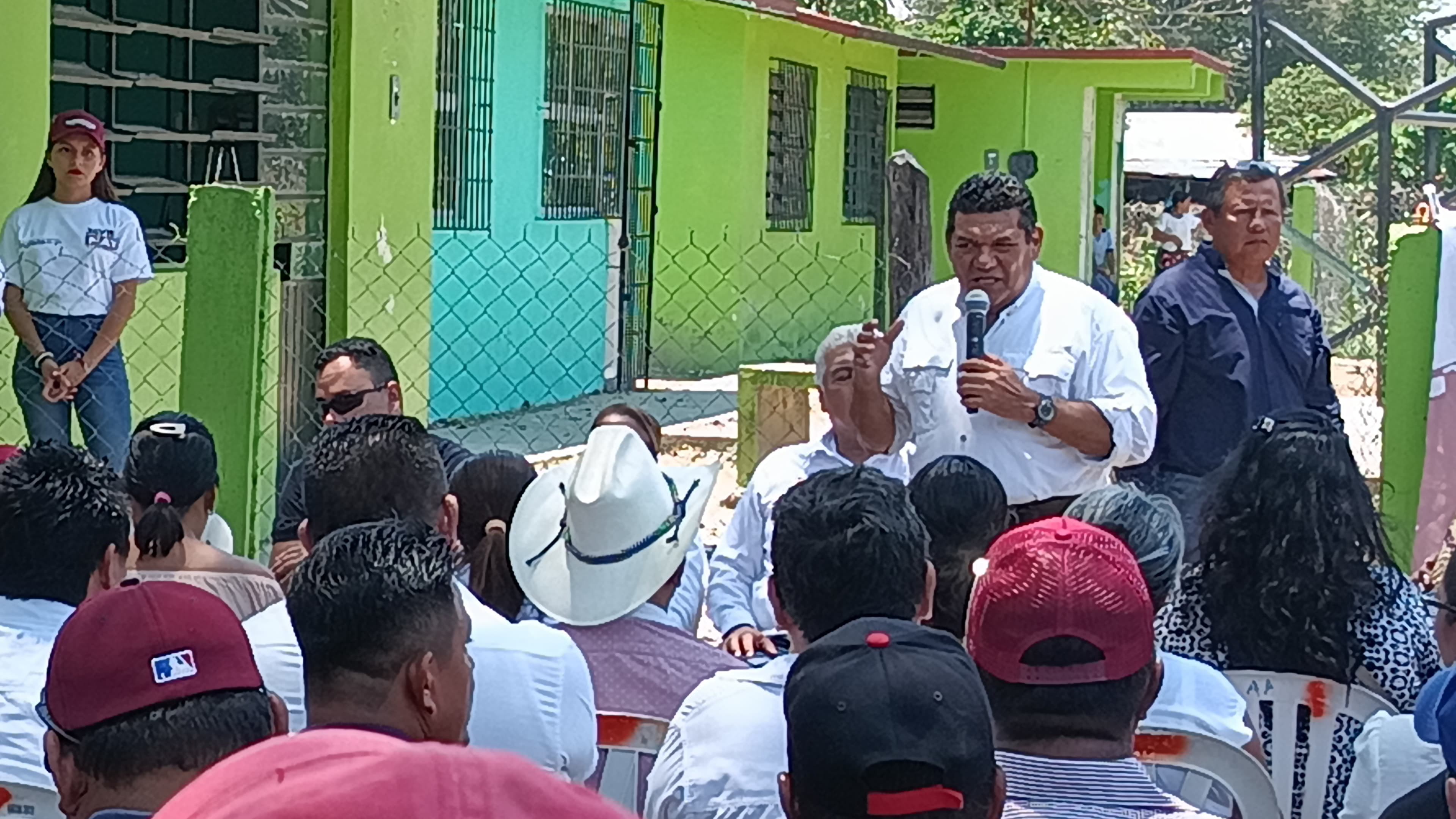 Se va a acabar la corrupción: Javier May