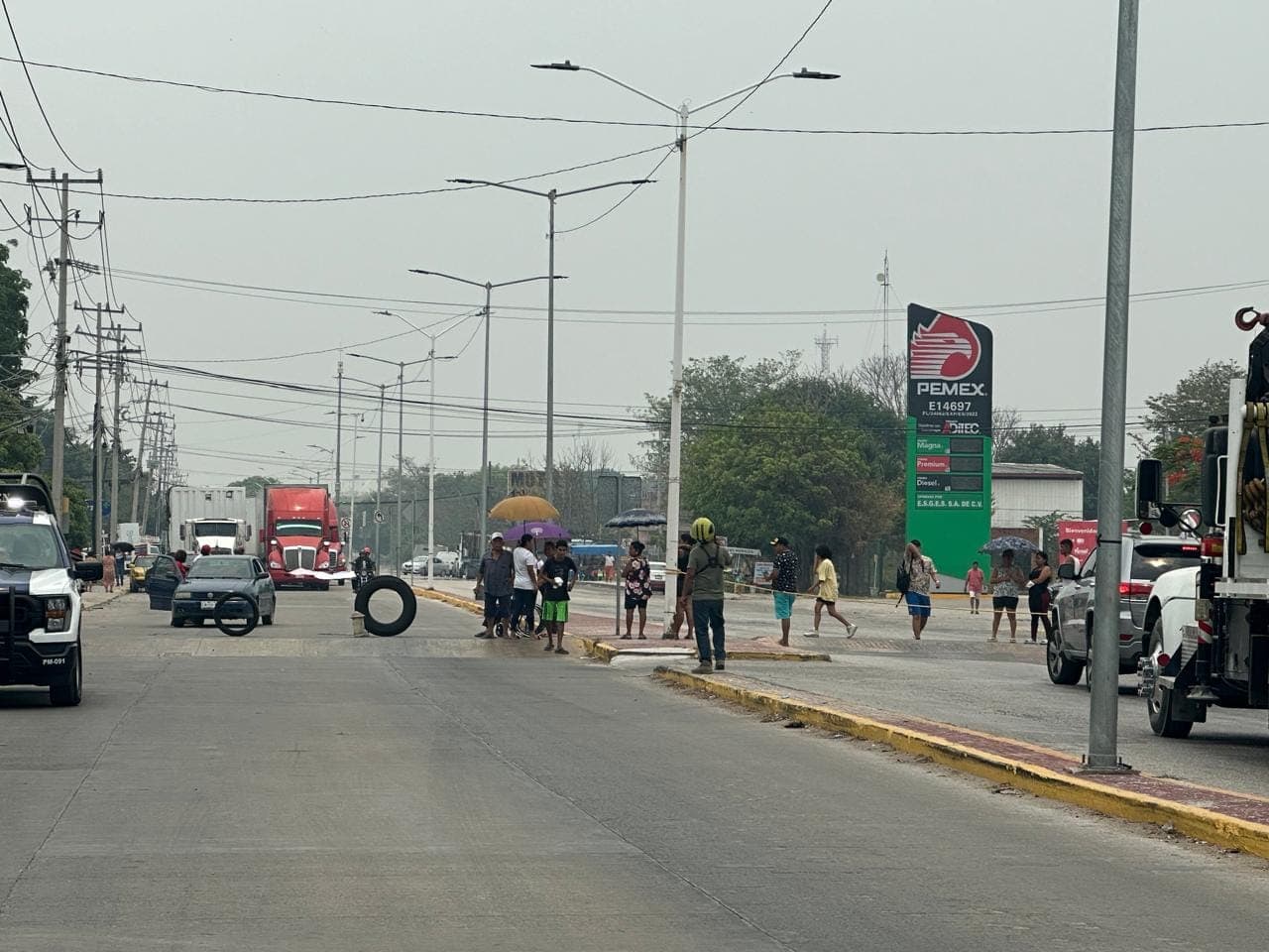 Arrecian bloqueos por falta de energía eléctrica 