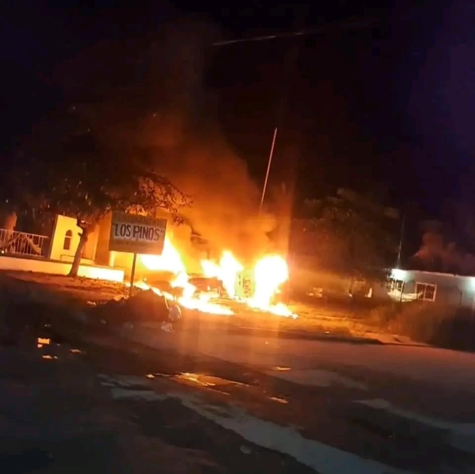 Queman vehículos de SSP tras muerte de un ciudadano en las Choapas