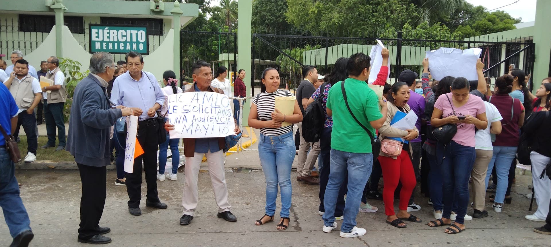 Madrugaron y no hablaron con el Presidente