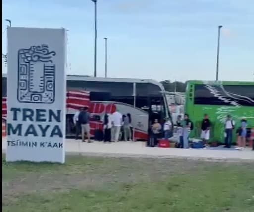 Su viaje en tren maya acabó en autobús