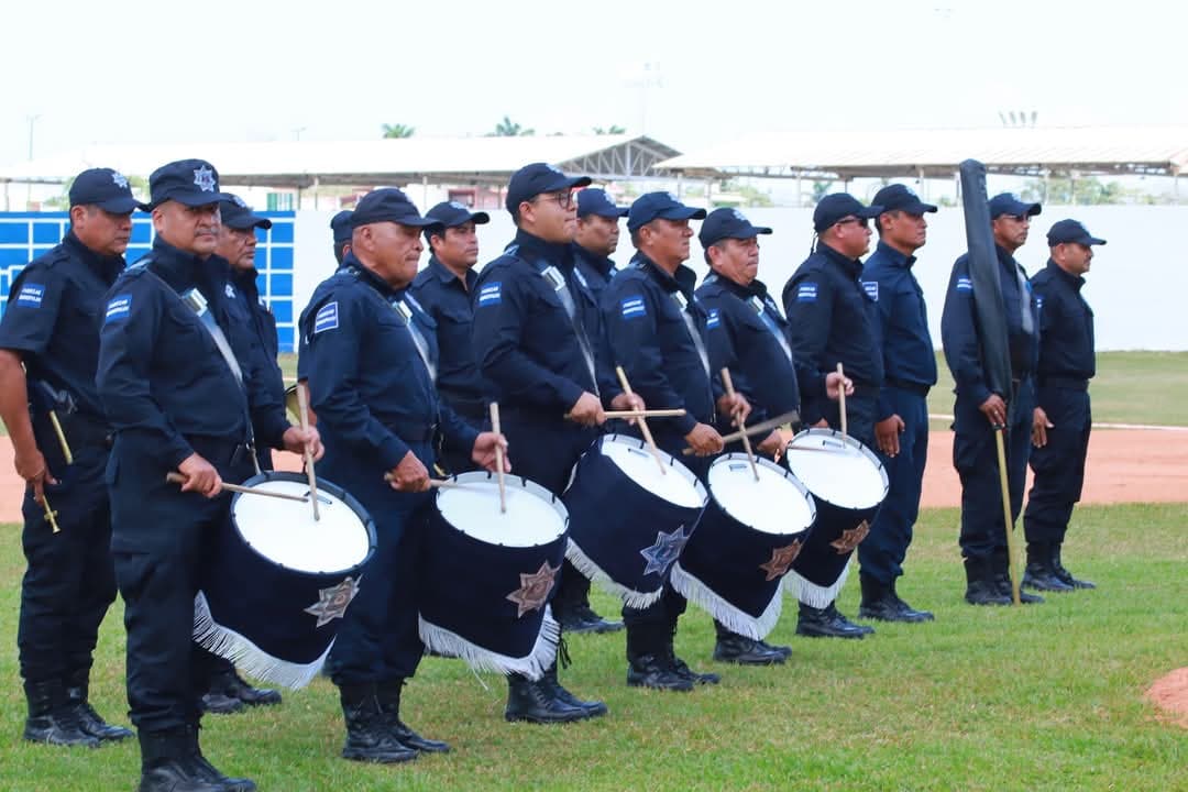 Comalcalco abre vacantes para policías 