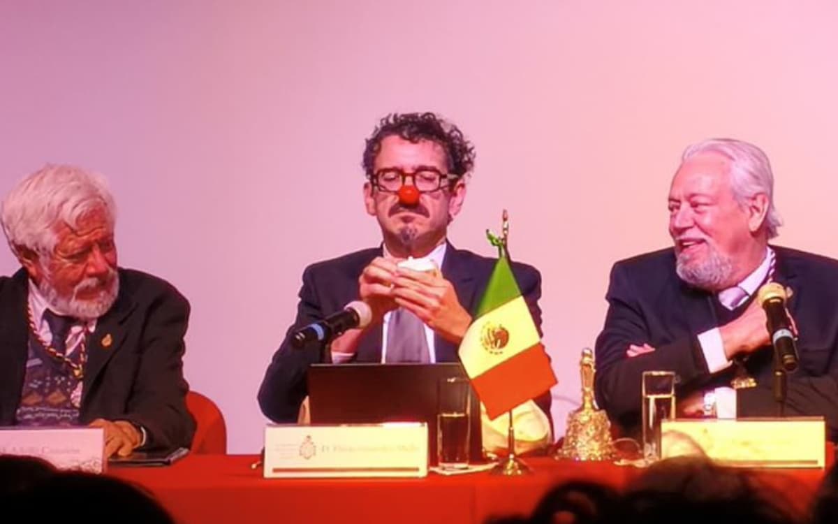 Entra Flavio González Mello a Academia Mexicana de la Lengua