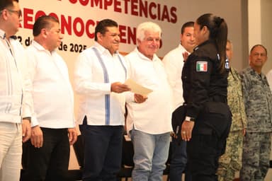 ImagenImparte Universidad de Sinaloa capacitación a policías municipales