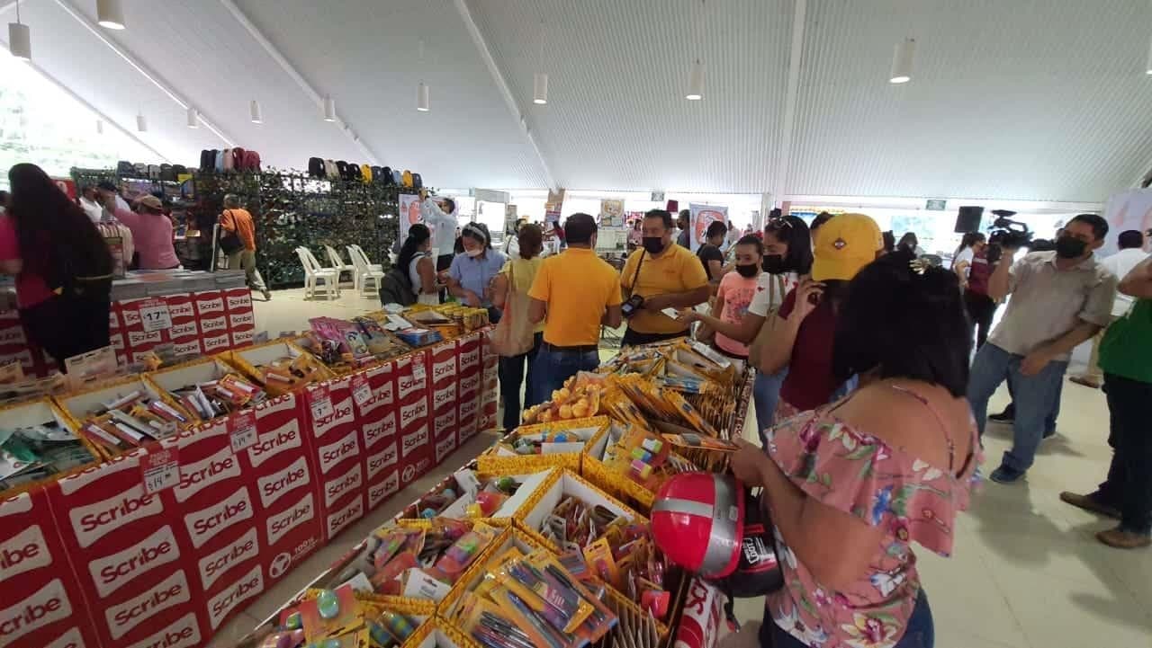 Ofrecerán comerciantes precios bajos por regreso a clases