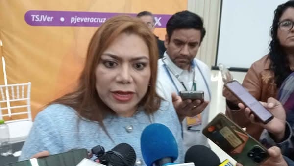 Darán en Veracruz tarjeta bancaria para pensión alimenticia