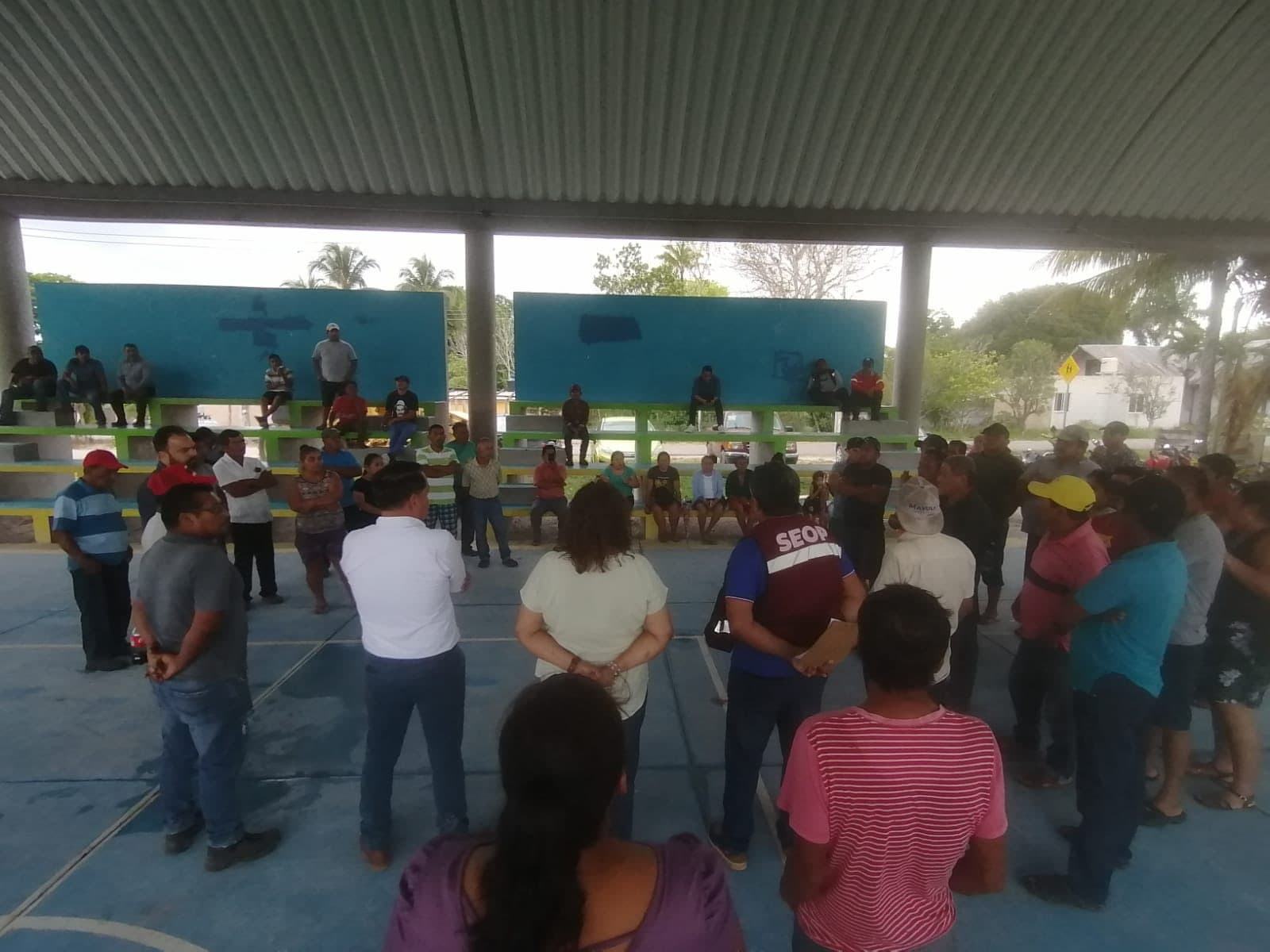 Anuncian bloqueo carretero federal en Chetumal