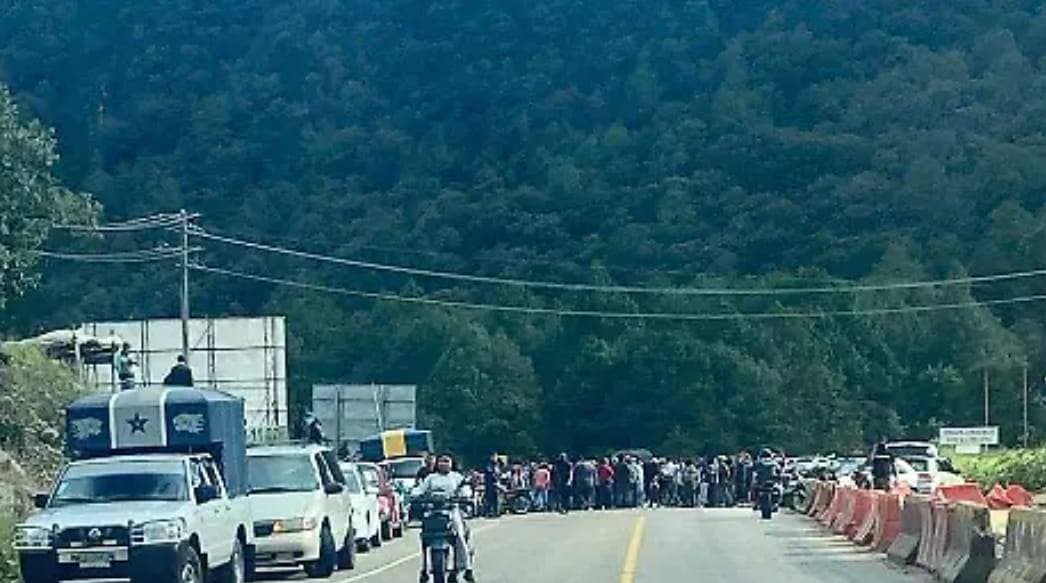 Magisterio de los Altos de Chiapas anuncia bloqueo carretero 