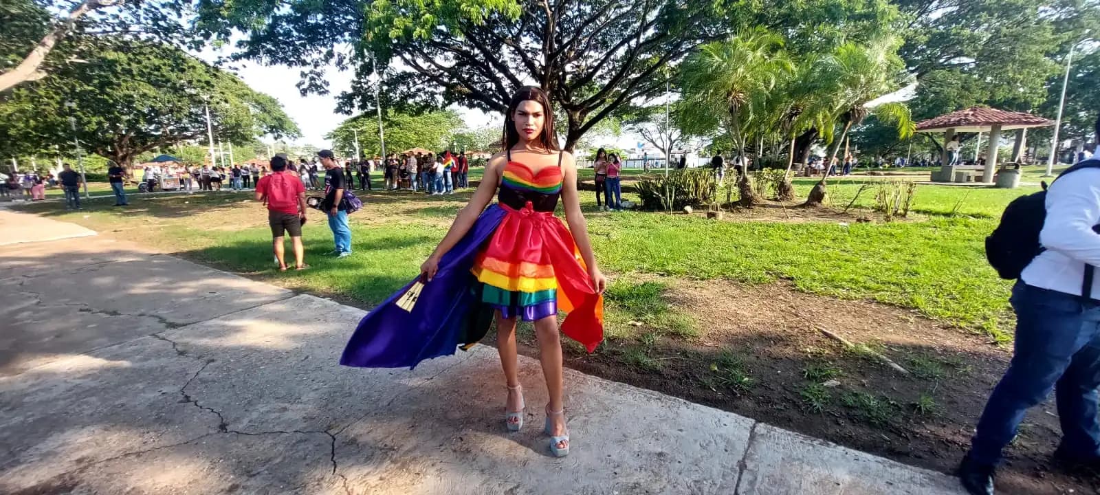 Exigen visibilidad en Marcha por el Orgullo Gay 