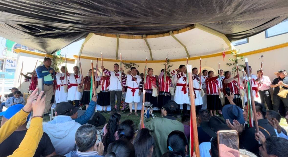 Rinden protesta nuevas autoridades en Oxchuc 