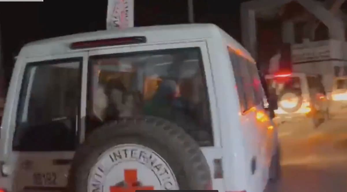 Hamas e Israel intercambian rehenes por prisioneros 