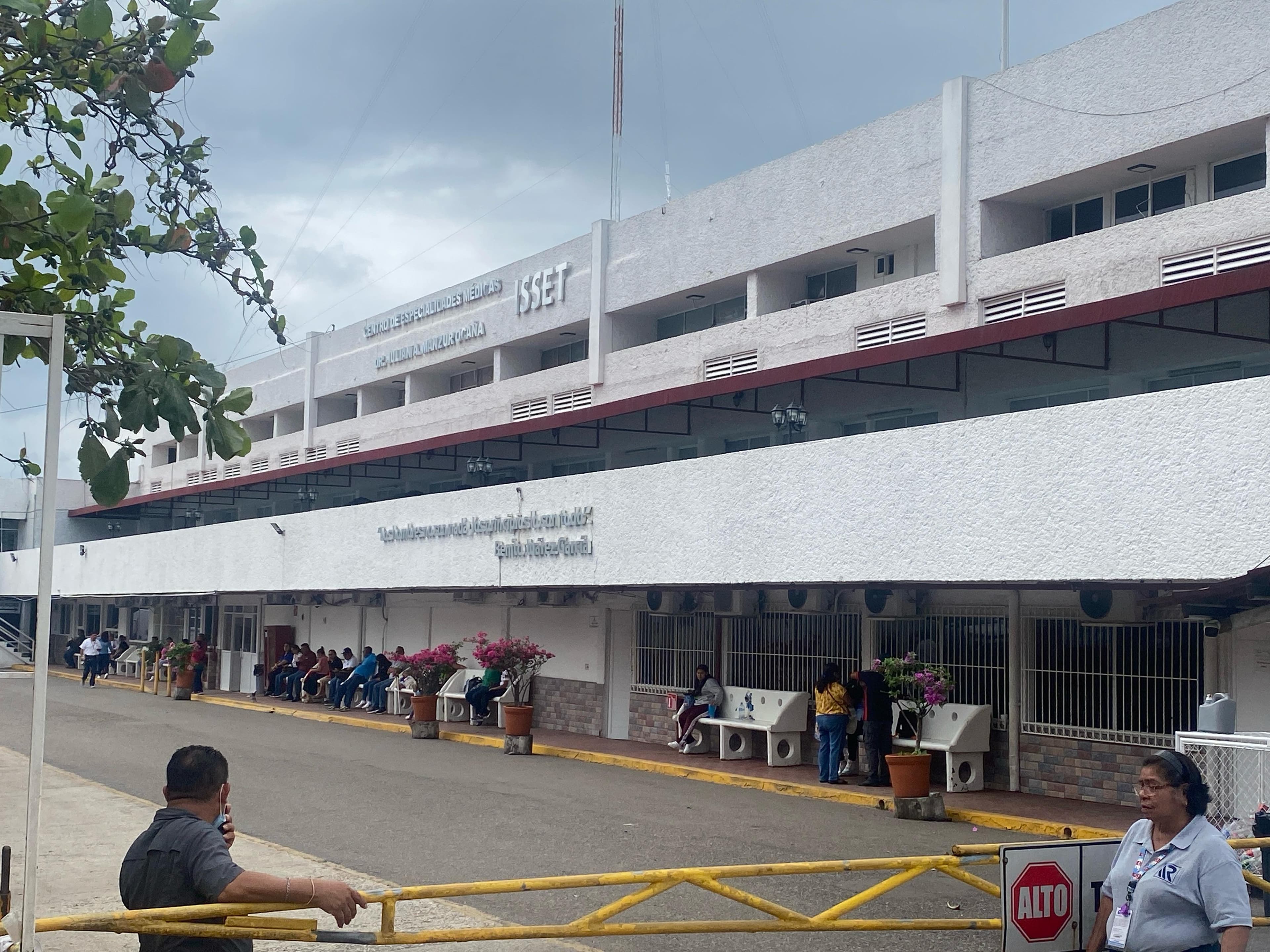 'En ISSET te dan la receta, pero no hay medicinas'