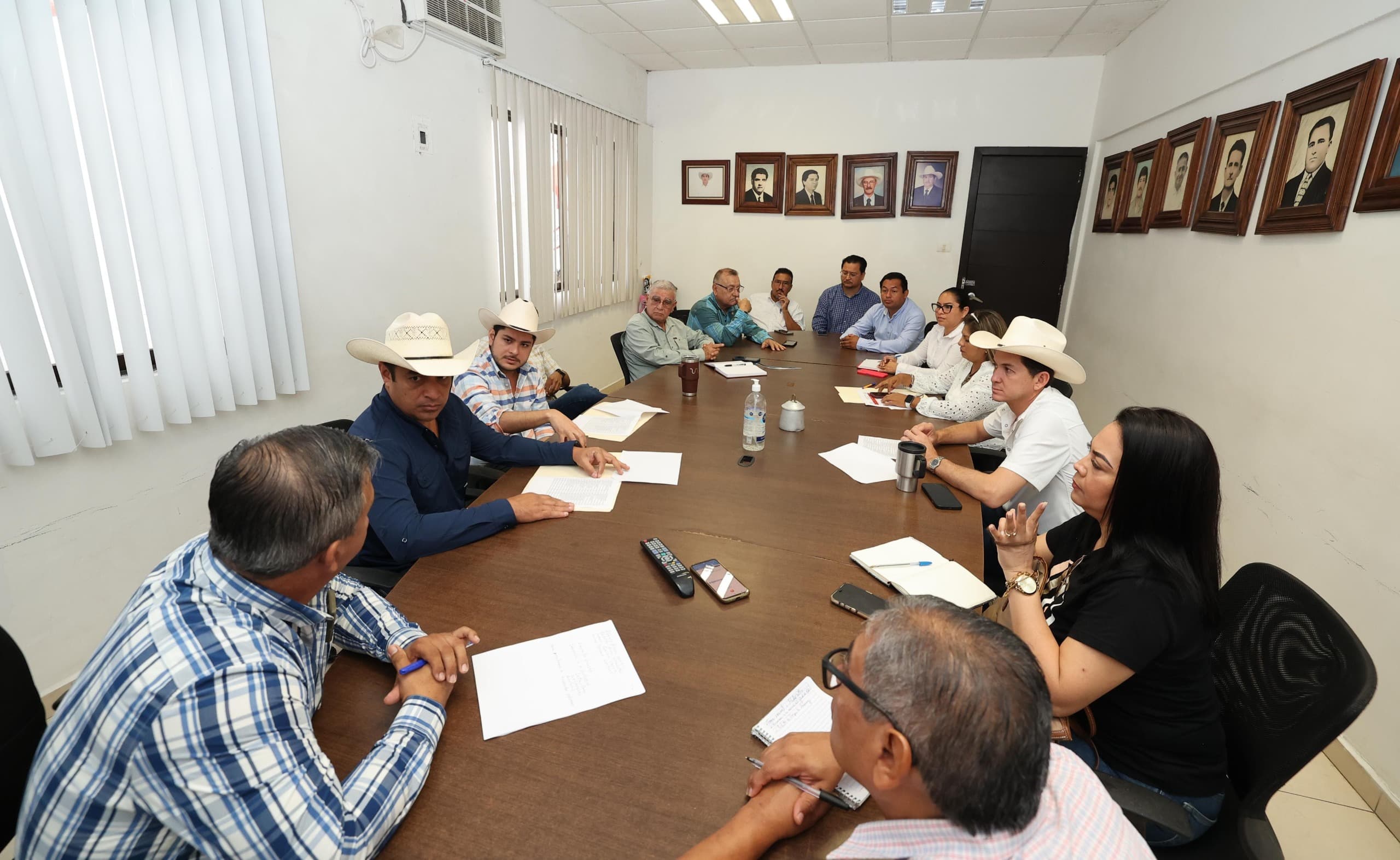 Atiende gobierno emergencia en Huimanguillo 