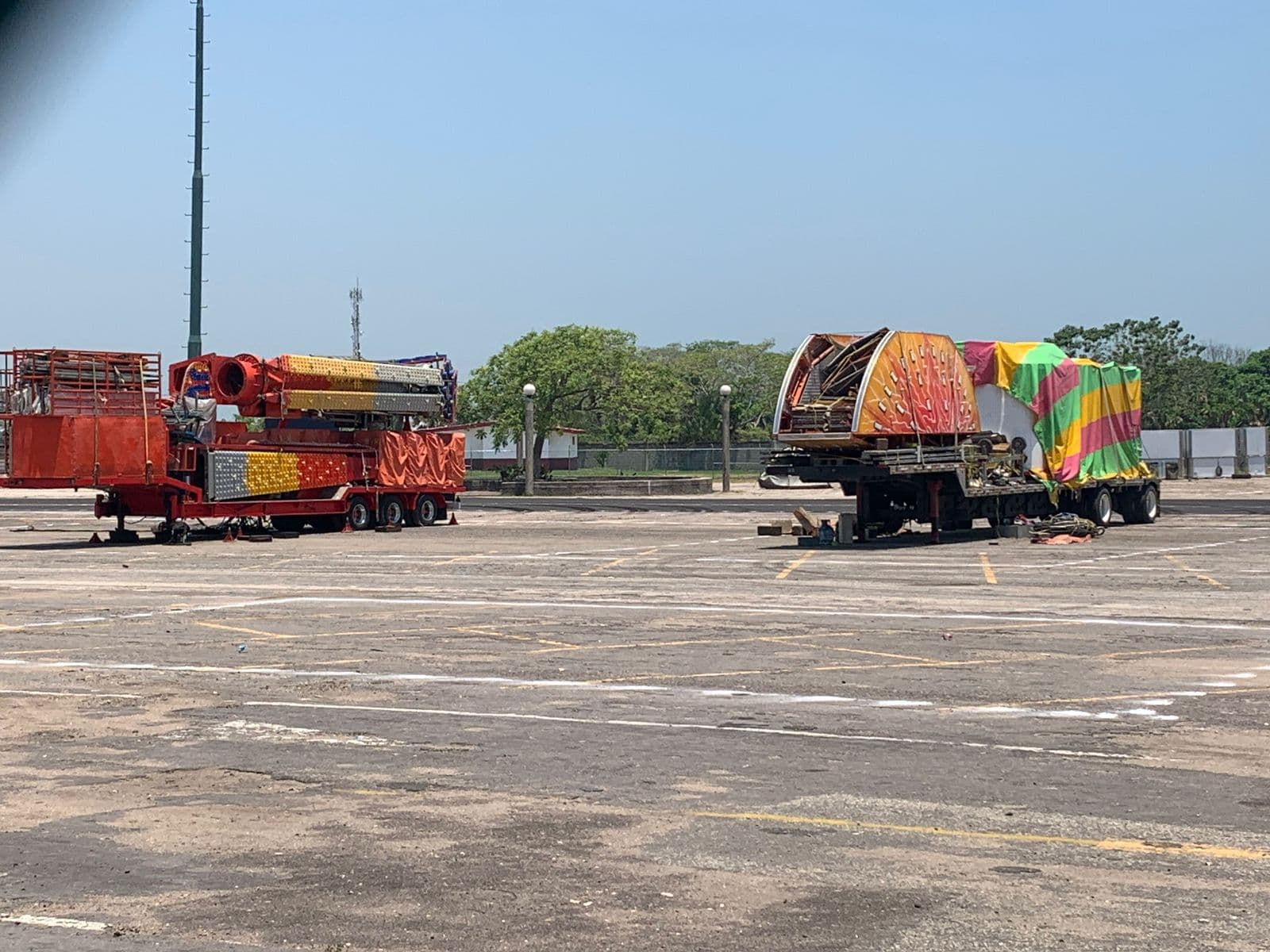 Llegan juegos mecánicos al Parque Tabasco 