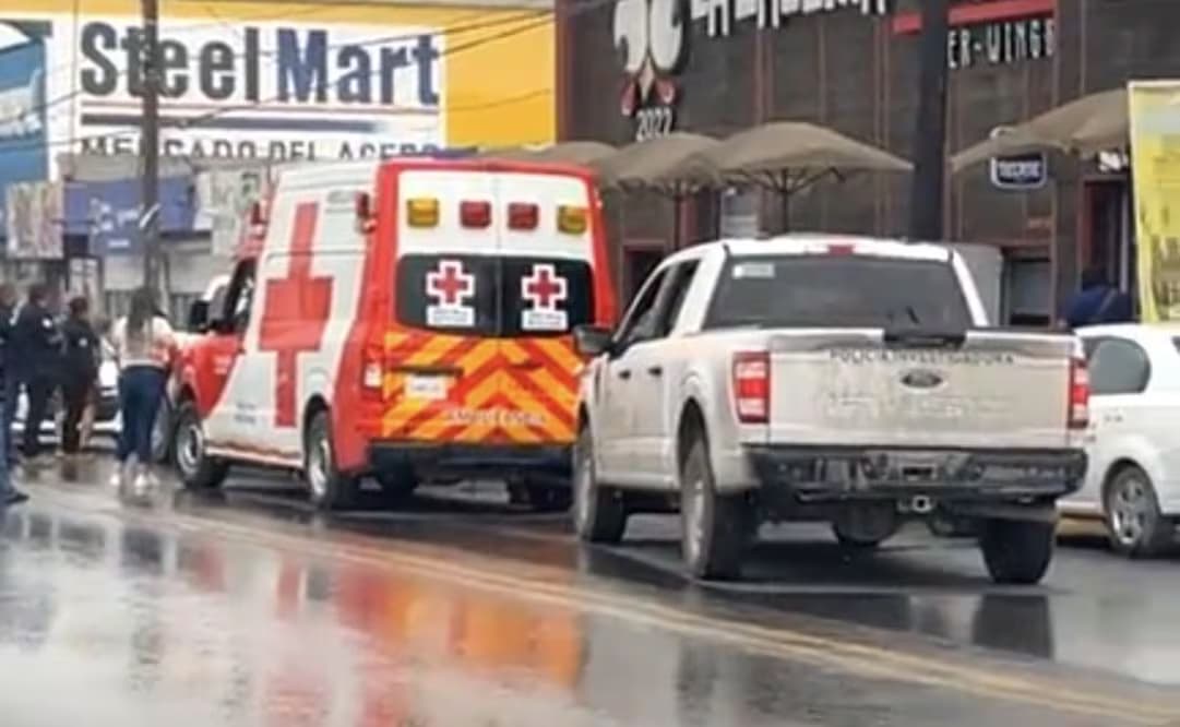 Decapita a su mujer en restaurante, se atrinchera con cabeza en Tamaulipas 